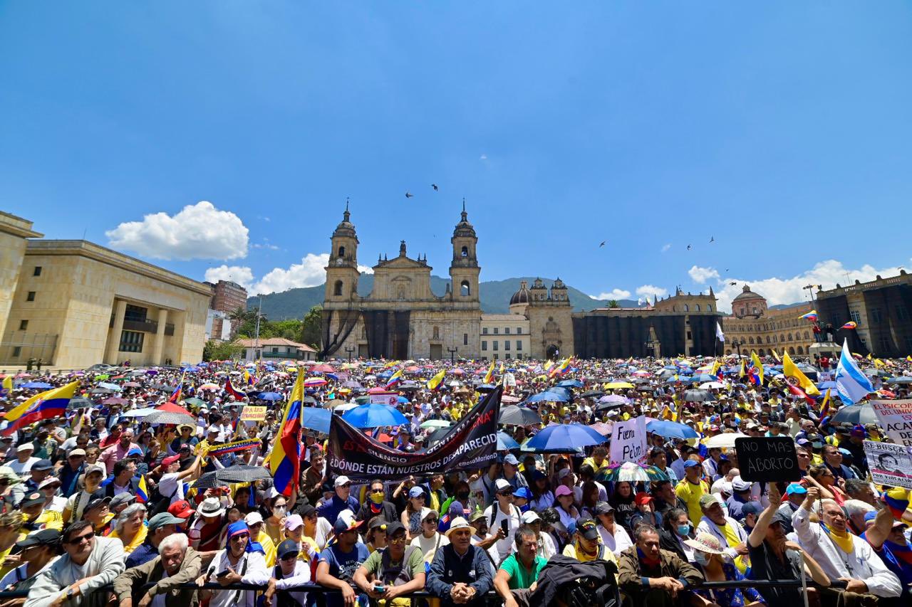 Marchas en Colombia contra las políticas del presidente Gustavo Petro