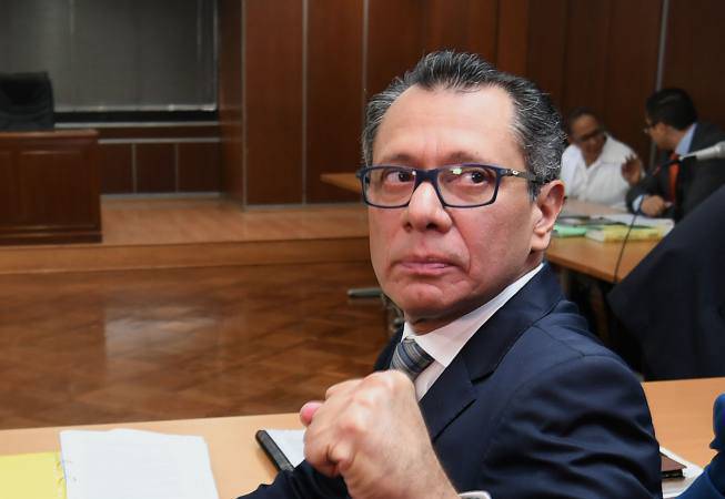 Cancillería de Ecuador pide permiso a Embajada de México para ingresar y capturar a Jorge Glas