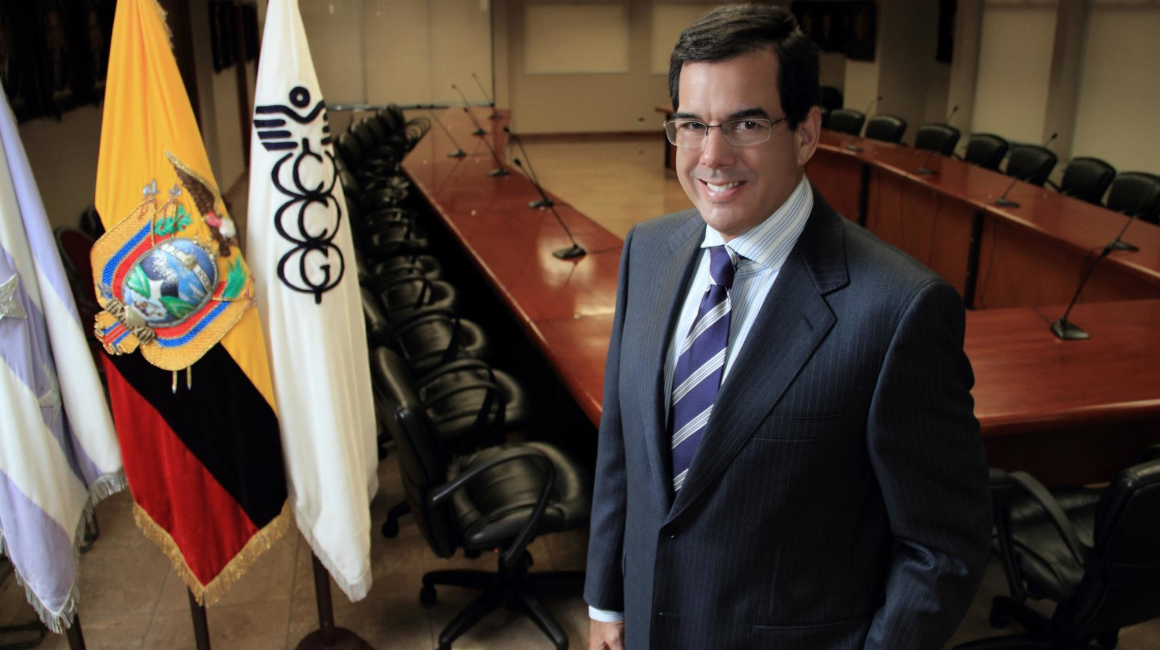 Presidente del IESS plantea subir la aportación del afiliado y patronal del 20,06 % al 30 %