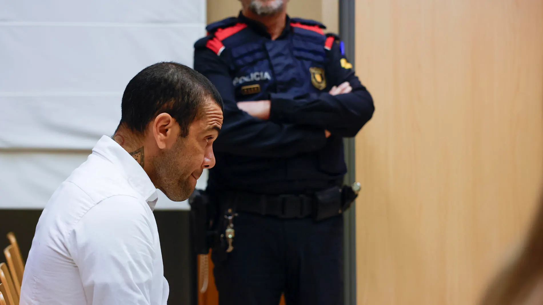 Dani Alves deberá pagar la fianza de un millón de euros para salir en libertad provisional
