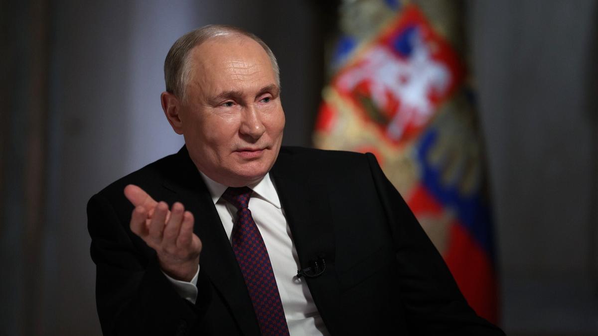 Vladímir Putin anuncia despliegue de tropas en en la frontera con Finlandia y reitera amenaza nuclear
