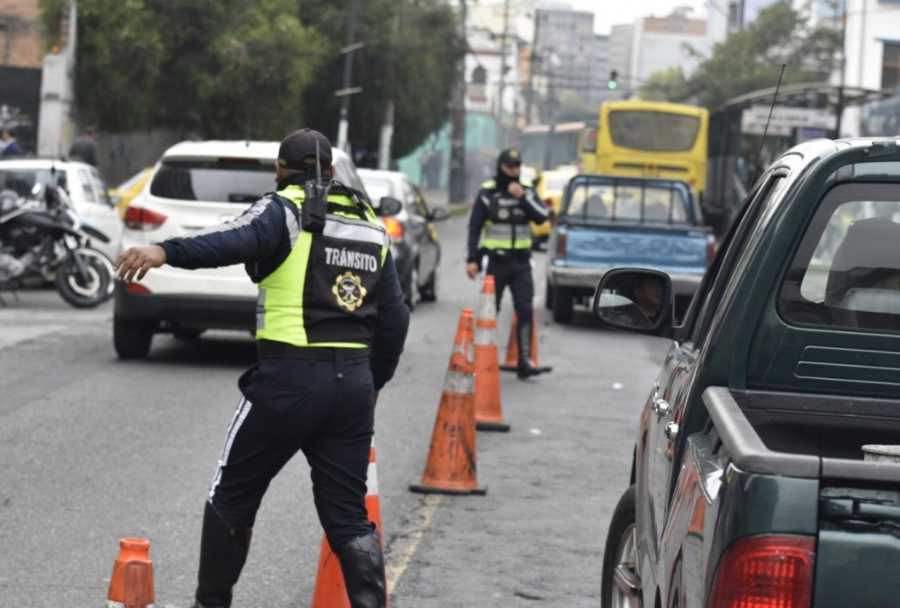Seis años y cuatro meses de prisión para dos agentes de la AMT por recibir $ 80