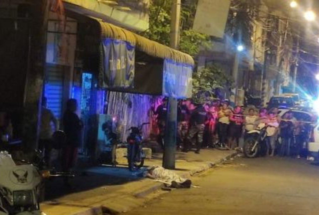 Nueva masacre en Manta: 4 personas fueron baleadas en un taller de motocicletas
