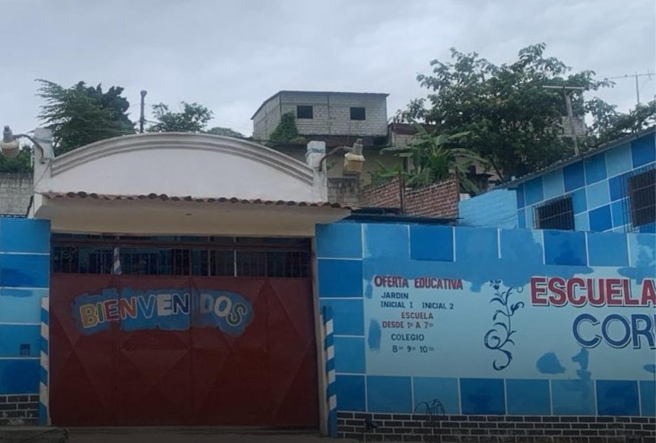 Grupo de extorsionadores ingresan a una escuela particular para exigir $ 5.000 a la directora