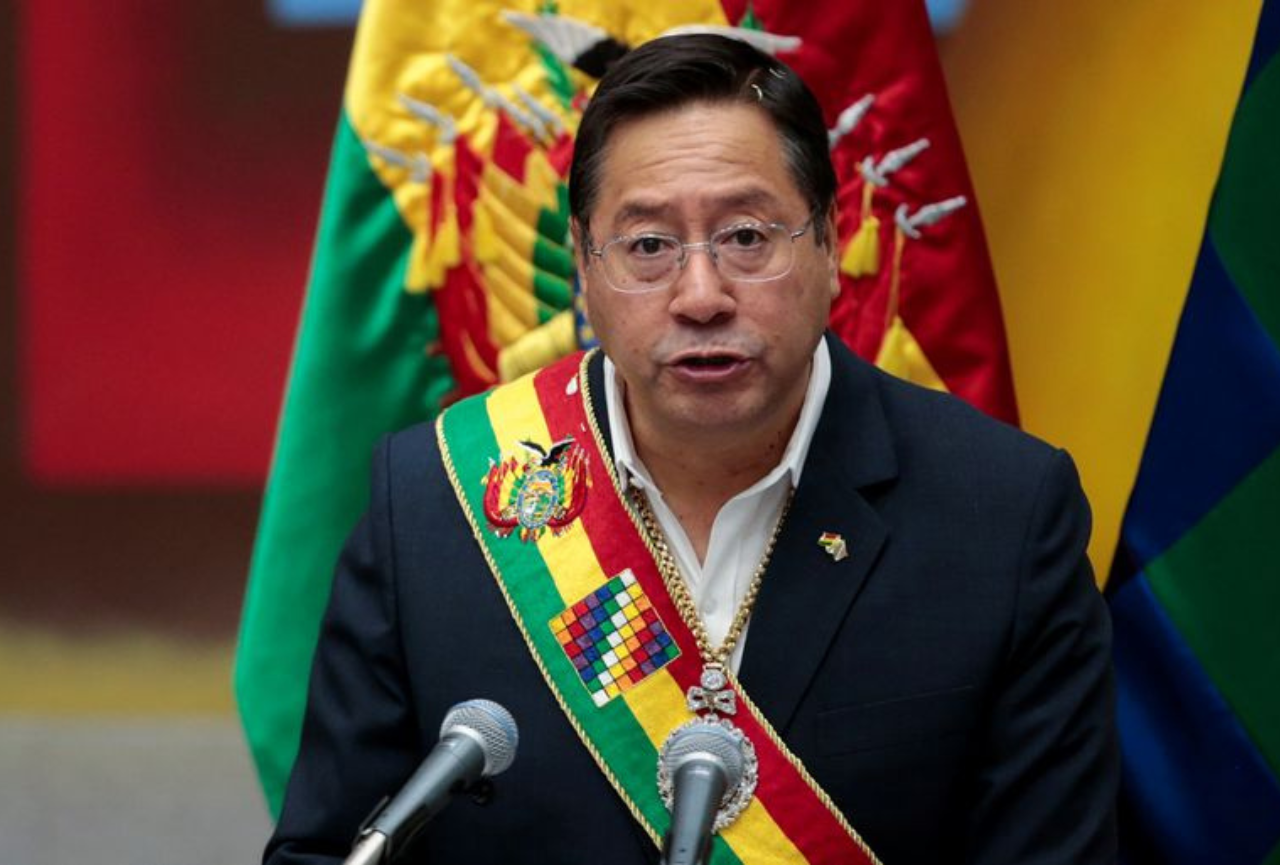 Presidente de Bolivia denuncia un posible levantamiento militar en el país