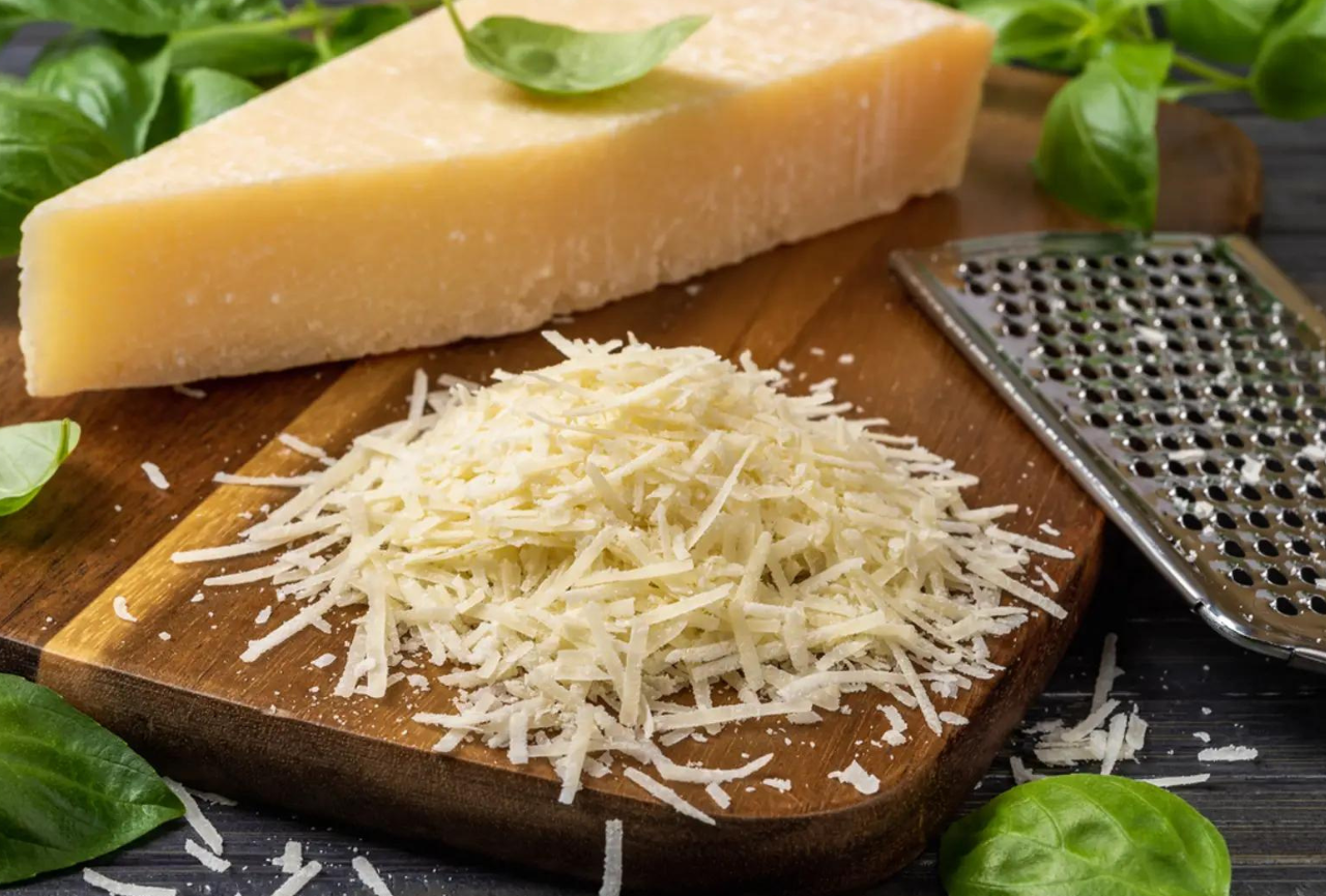 La Arcsa alerta por la contaminación con plomo en queso rallado parmesano