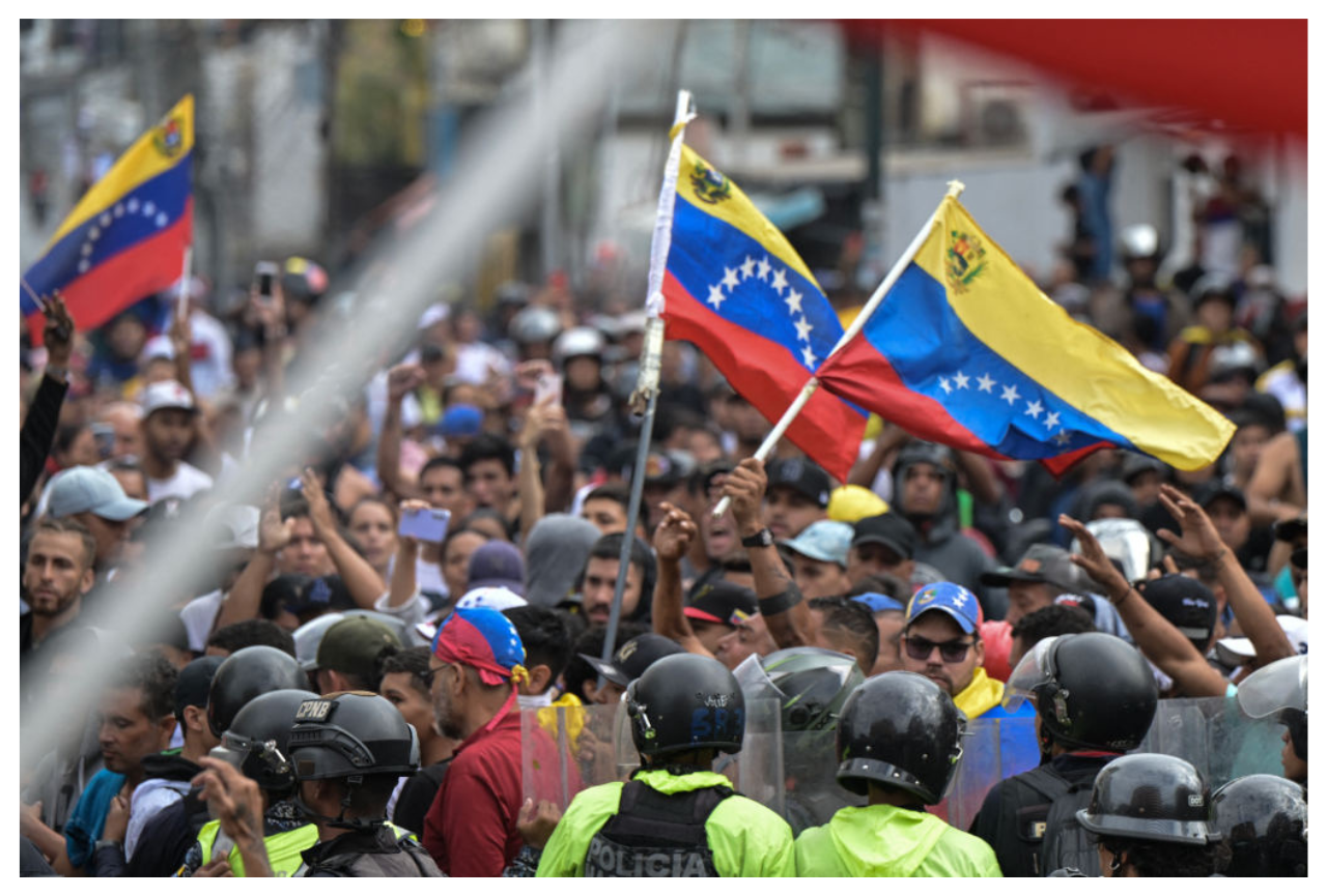 Seis personas muertas y varias heridas durante las protestas en las últimas horas en Venezuela