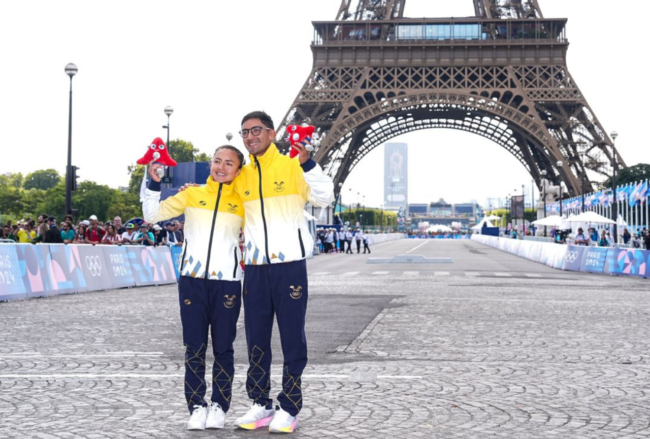 Glenda Morejón y Daniel Pintado ganan medalla de plata en la marcha por relevos mixtos en París 2024