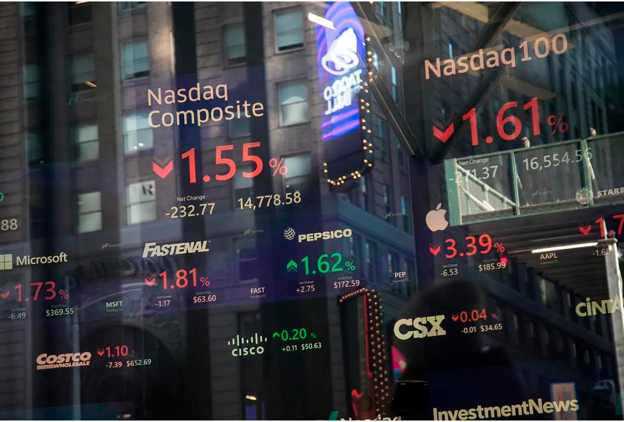 Se desploma la bolsa de Nueva York debido a la caída de empleo y manofactura en Estados Unidos