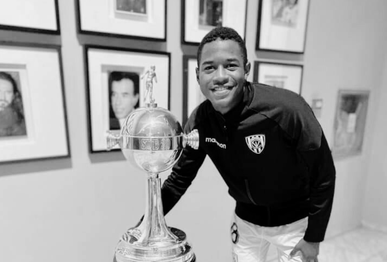 Tragedia vial en Quito: dos muertos deja accidente de tránsito, entre ellos el jugador Roberto Cabezas