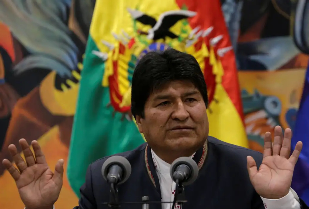Fiscalía de Bolivia acusa formalmente a Evo morales por trata de personas y ordena su arresto