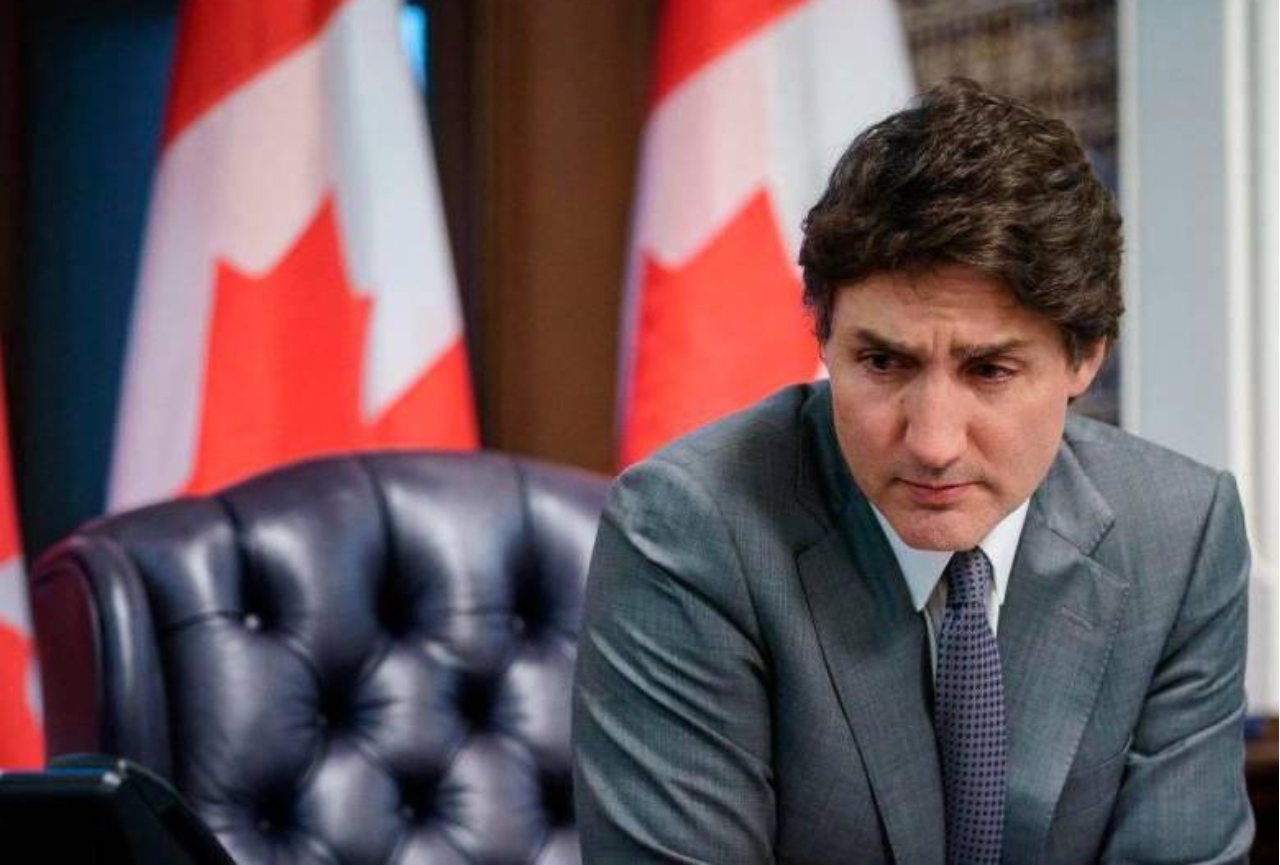 Justin Trudeau renunció a su cargo como primer ministro de Canadá , que ha permanecido desde el 2015
