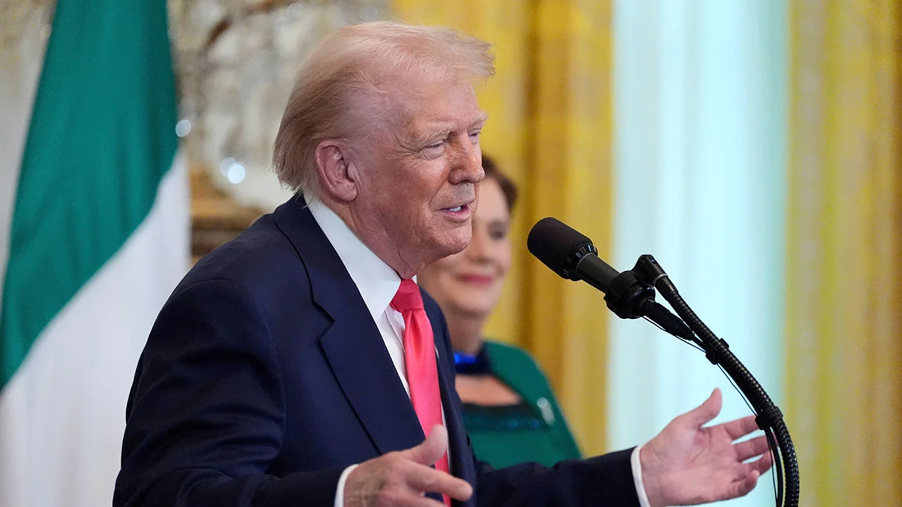 Trump amenaza con aranceles del 200 % a las bebidas alcohólicas de la UE