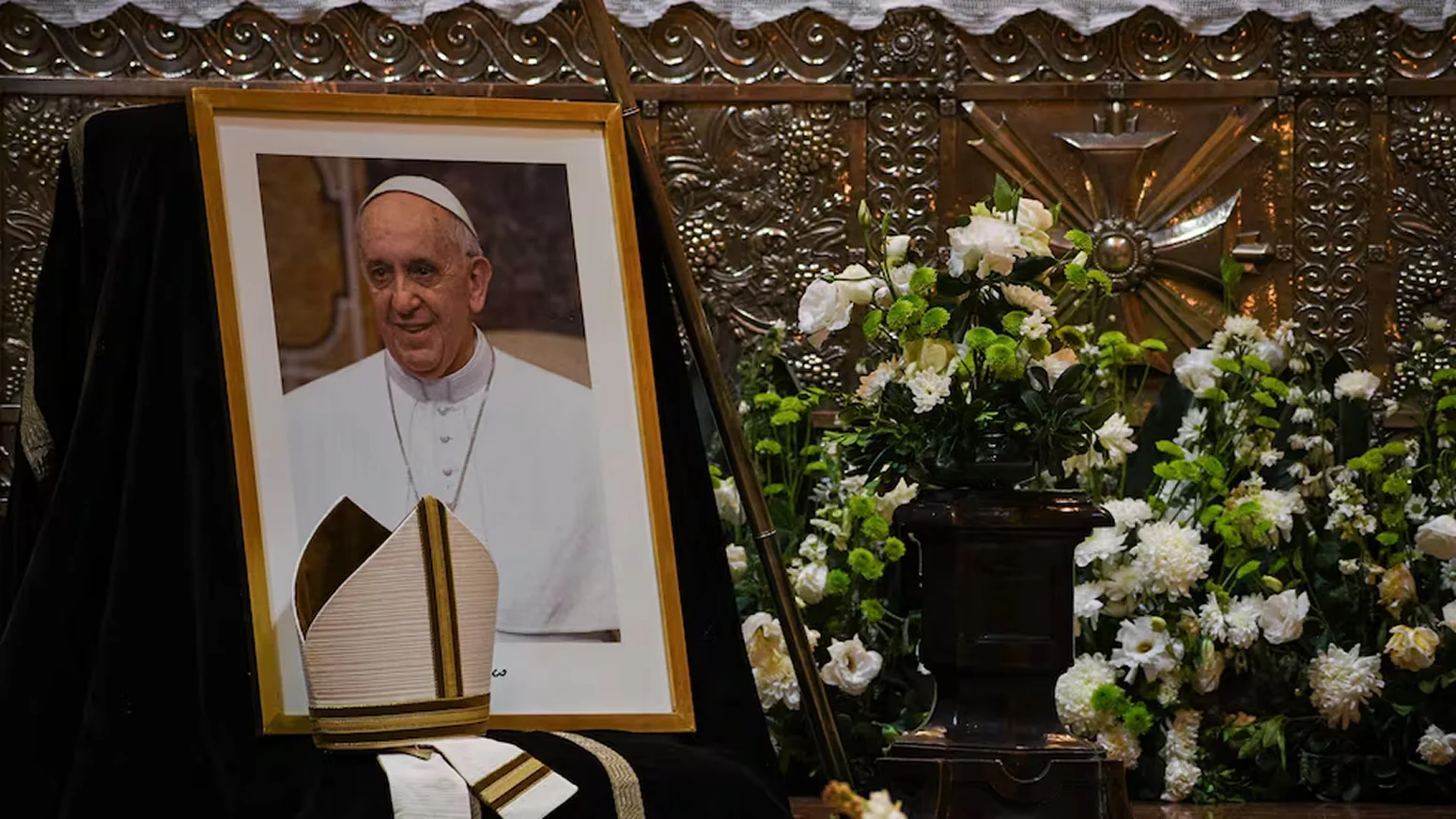Noboa decreta duelo nacional por muerte del Papa Francisco