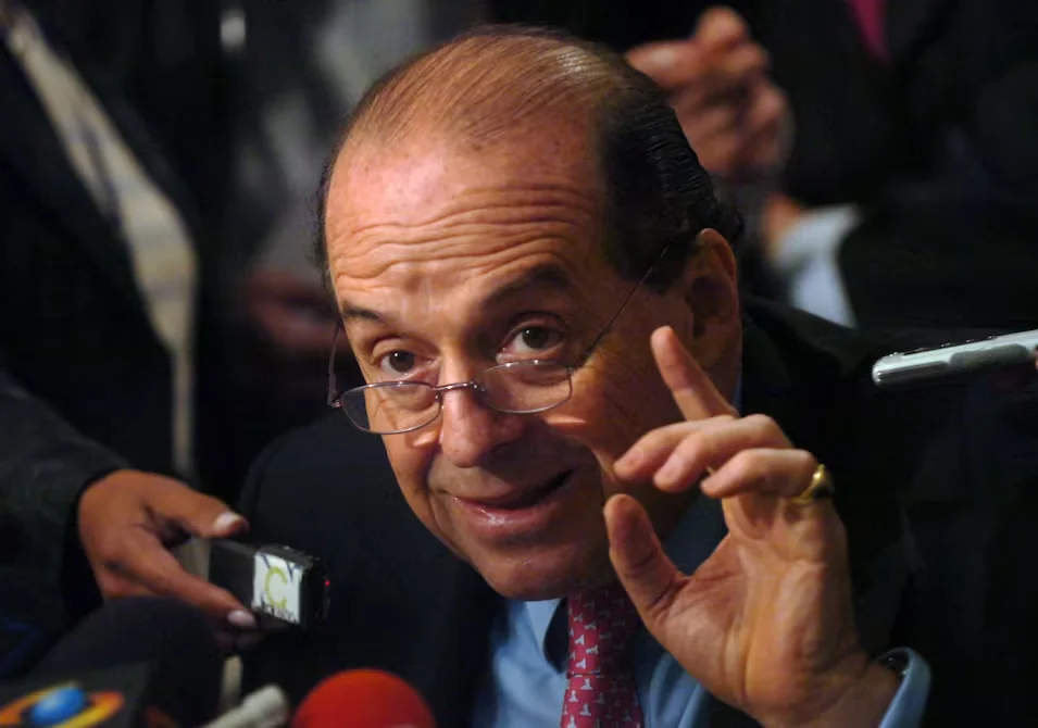 Álvaro Leyva lanza graves acusaciones contra el Gustavo Petro