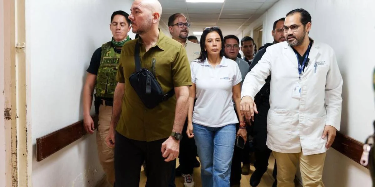 Hospital del IESS contrataria de Personal con Antecedentes