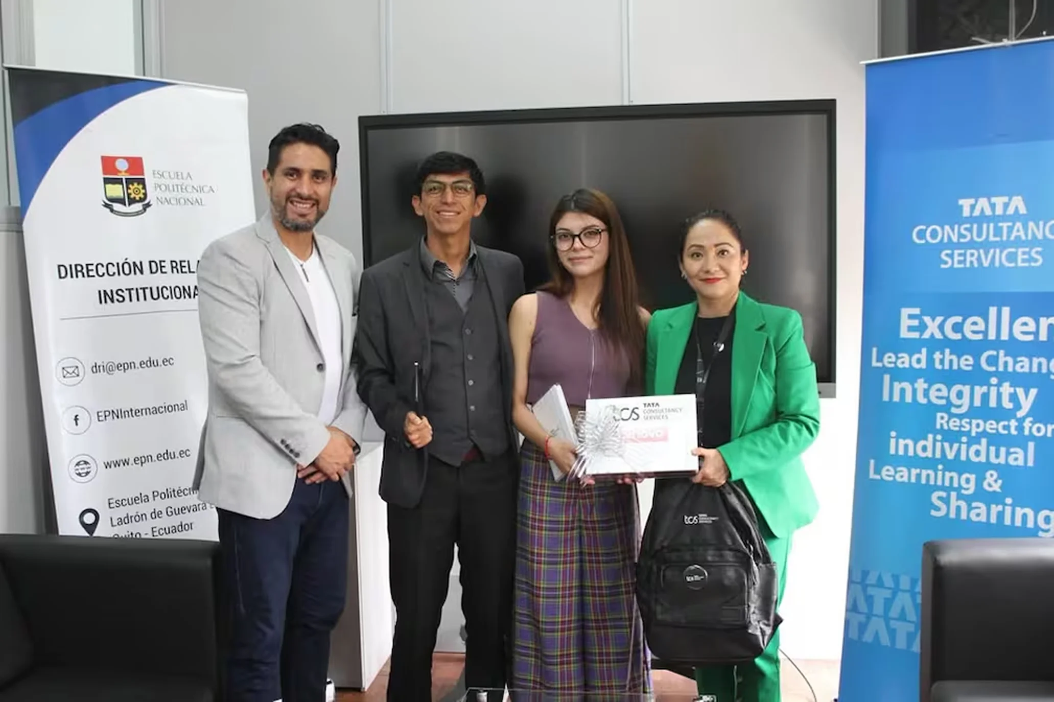 Ivonne Ayala, la quiteña que desafió los límites de la ingeniería y se convirtió en la tercera mejor programadora de IA del mundo
