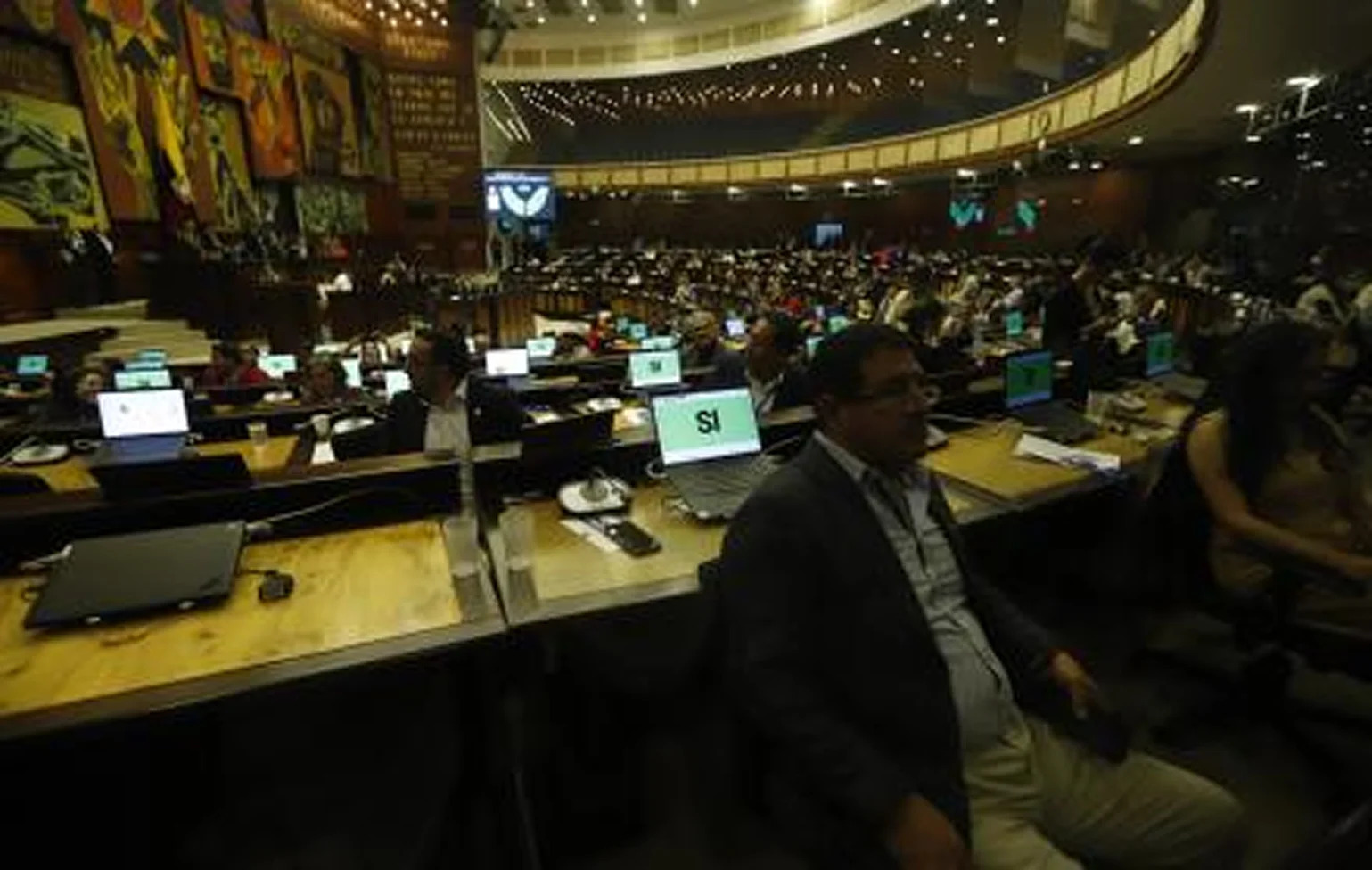 La insólita reacción de asambleístas del correísmo durante sesión de este miércoles