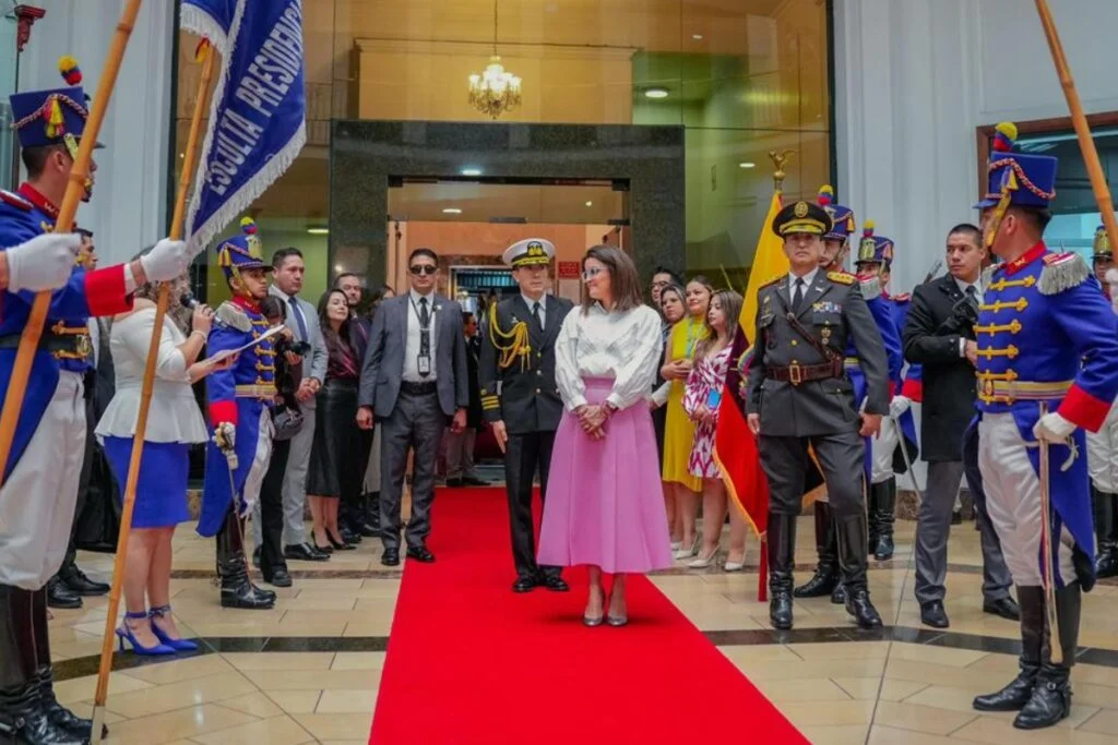 María José Pinto asumió el despacho de la Vicepresidencia