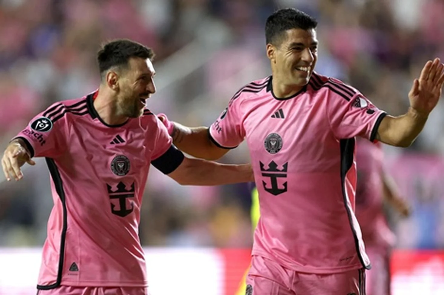 Lionel Messi y Luis Suárez sorprenden con su nuevo equipo