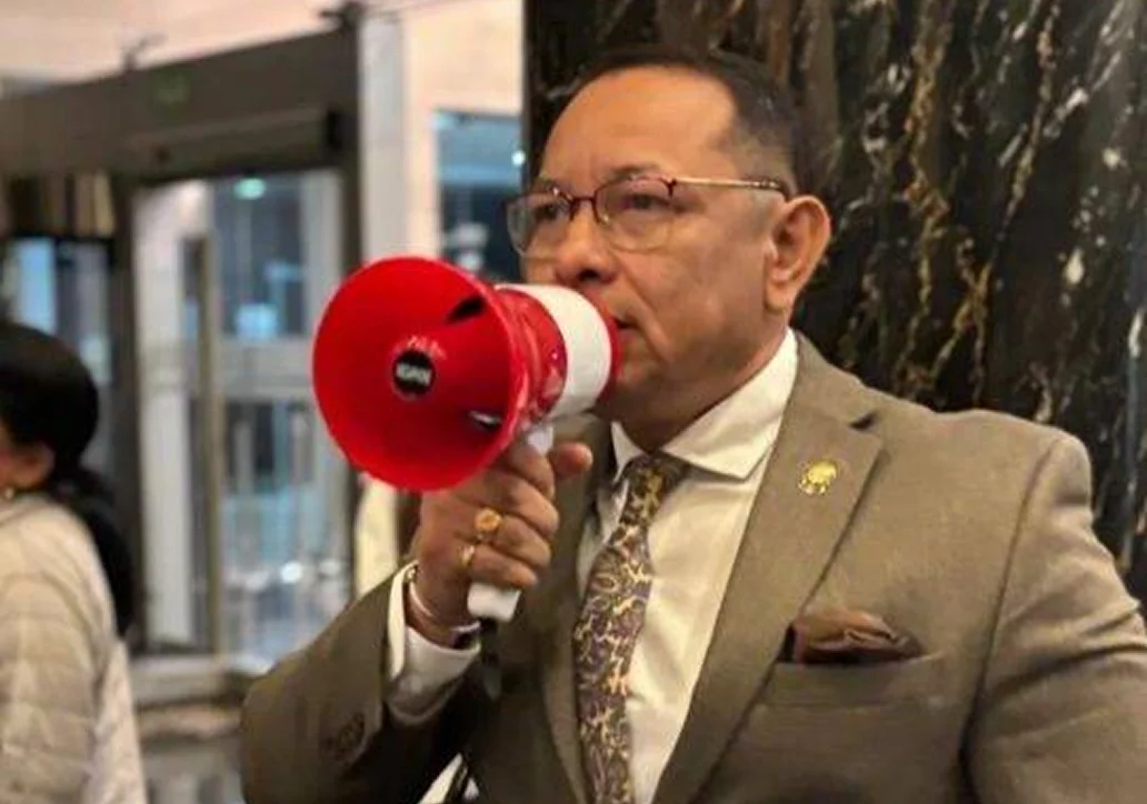 Ronal González denuncia Asamblea Nacional