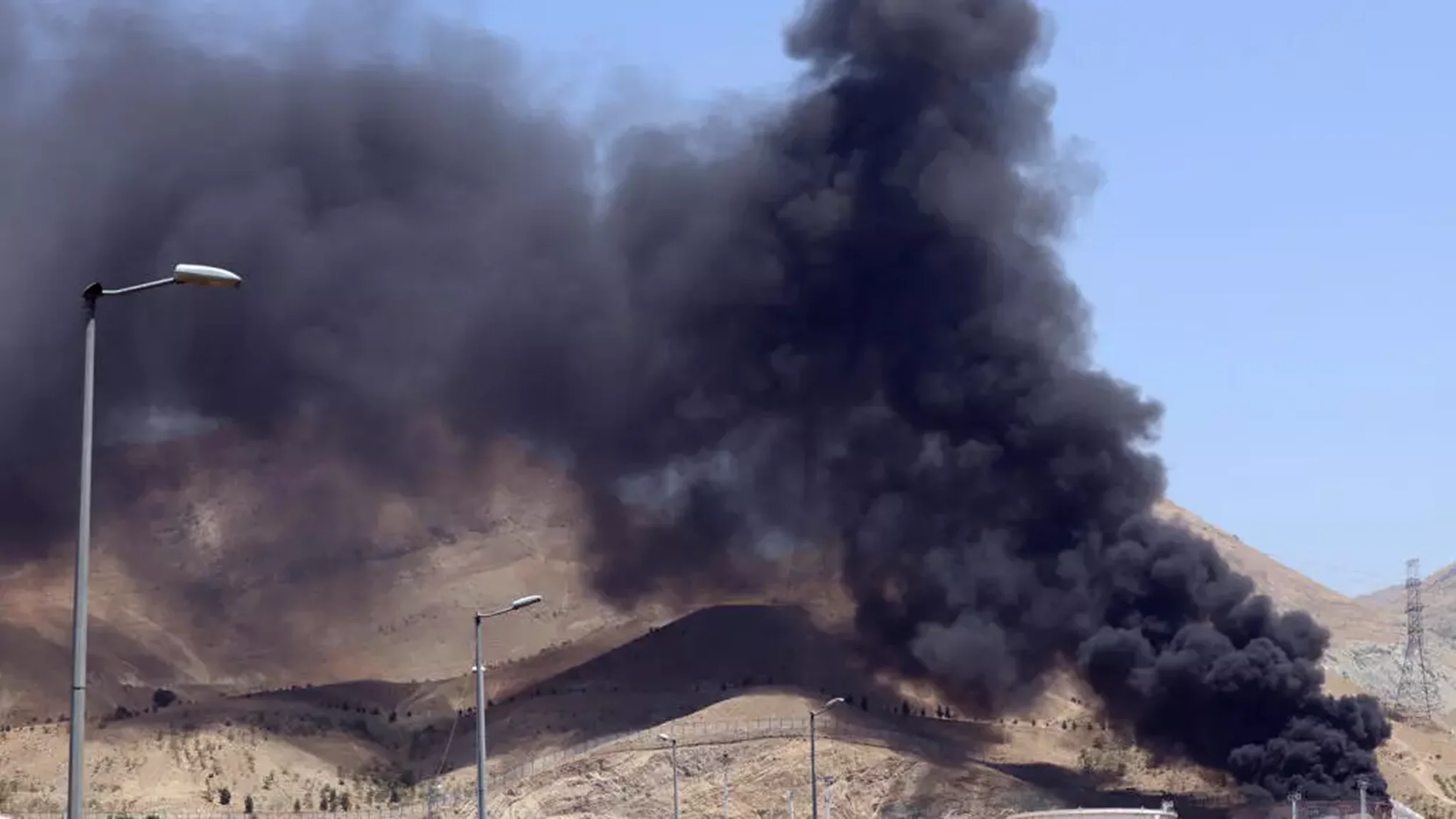 Estamos listos para una guerra larga: Irán intensifica la confrontación con Israel en medio de advertencias de evacuación