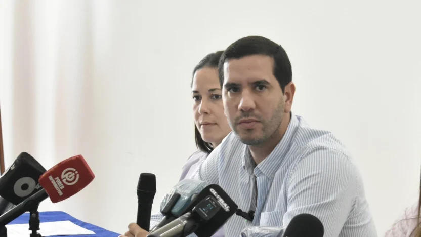 Fiscalía abre investigación previa por contrataciones de Celec durante la crisis eléctrica