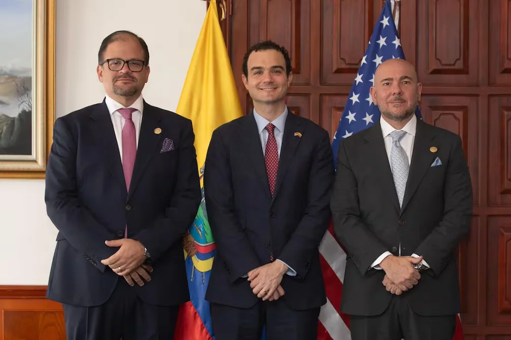 Ministros ecuatorianos se reúnen con alto funcionario de EE.UU.