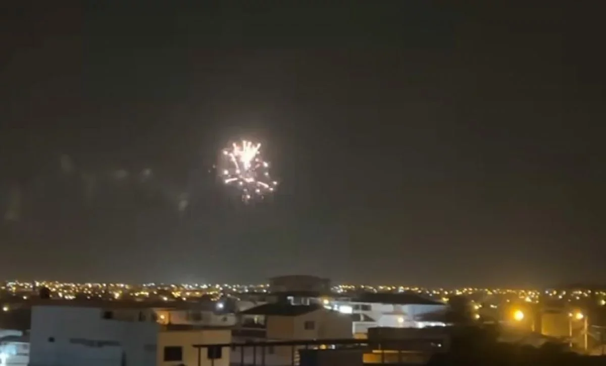 Sorpresa, tensión y alarma por fuegos artificiales en Manta tras muerte de cabecilla criminal