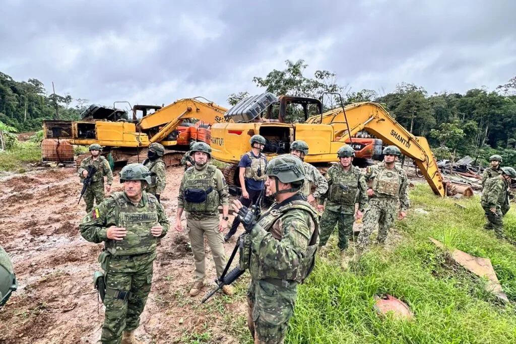 Fuerzas Armadas del Ecuador recuperan el control total del Alto Punino tras asesinato de 11 militares