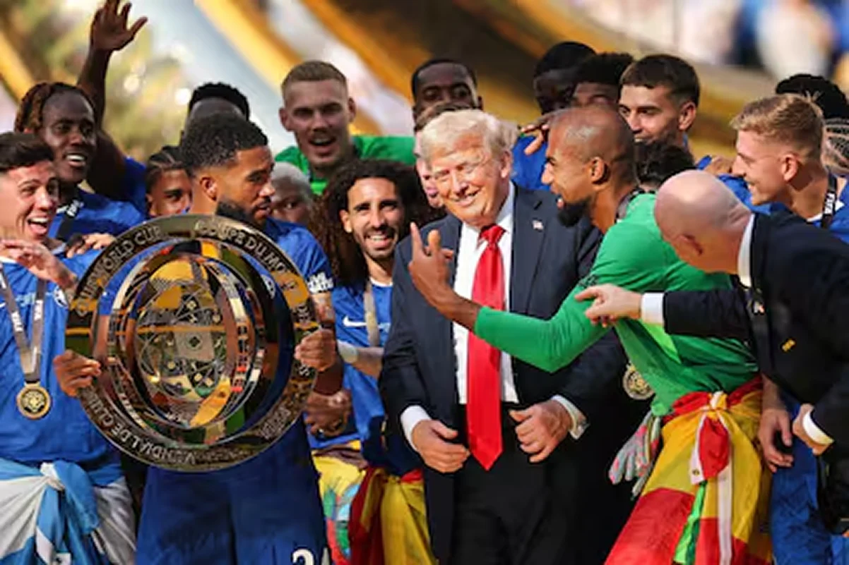 Donald Trump y el inesperado trofeo original del Mundial de Clubes