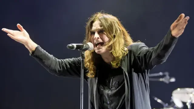 Ozzy Osbourne, leyenda del heavy metal, fallece a los 76 años