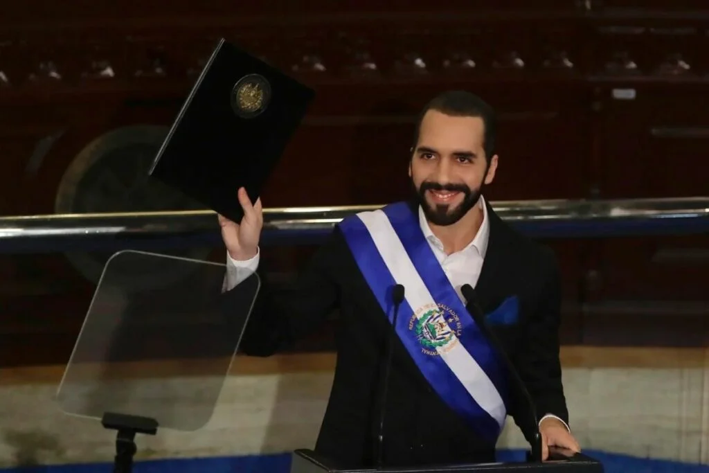 Reforma Constitucional en El Salvador: Congreso Aprueba Reelección Presidencial Indefinida