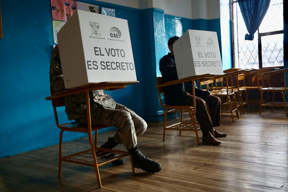 ¿Cuál es la diferencia entre consulta popular y referéndum en Ecuador?
