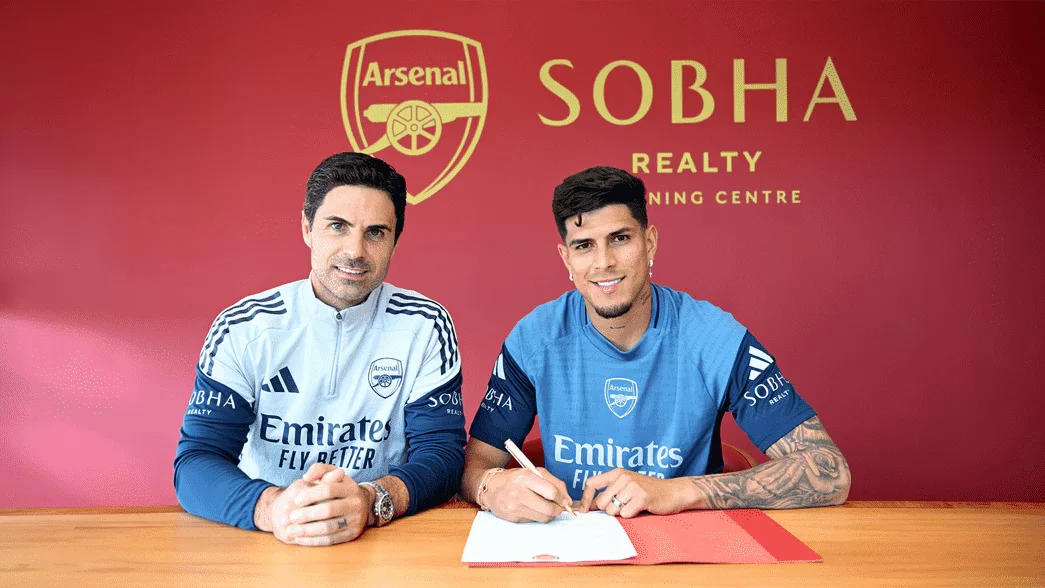 Piero Hincapié es presentado como nuevo jugador del Arsenal