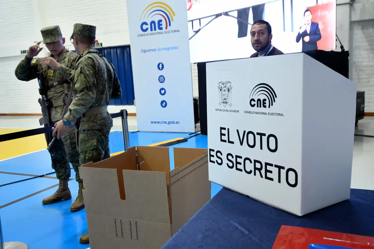 CNE califica a 13 organizaciones para la campaña del referéndum 2025