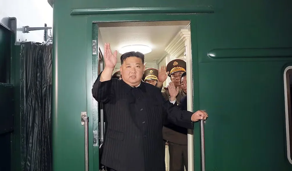 Kim Jong-un viaja a China en tren blindado para participar en desfile militar