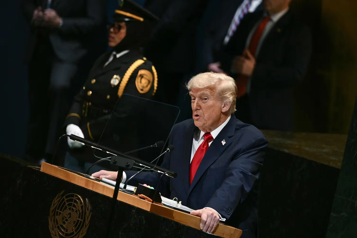 Donald Trump agradece a El Salvador por colaborar en la detención de migrantes y criminales
