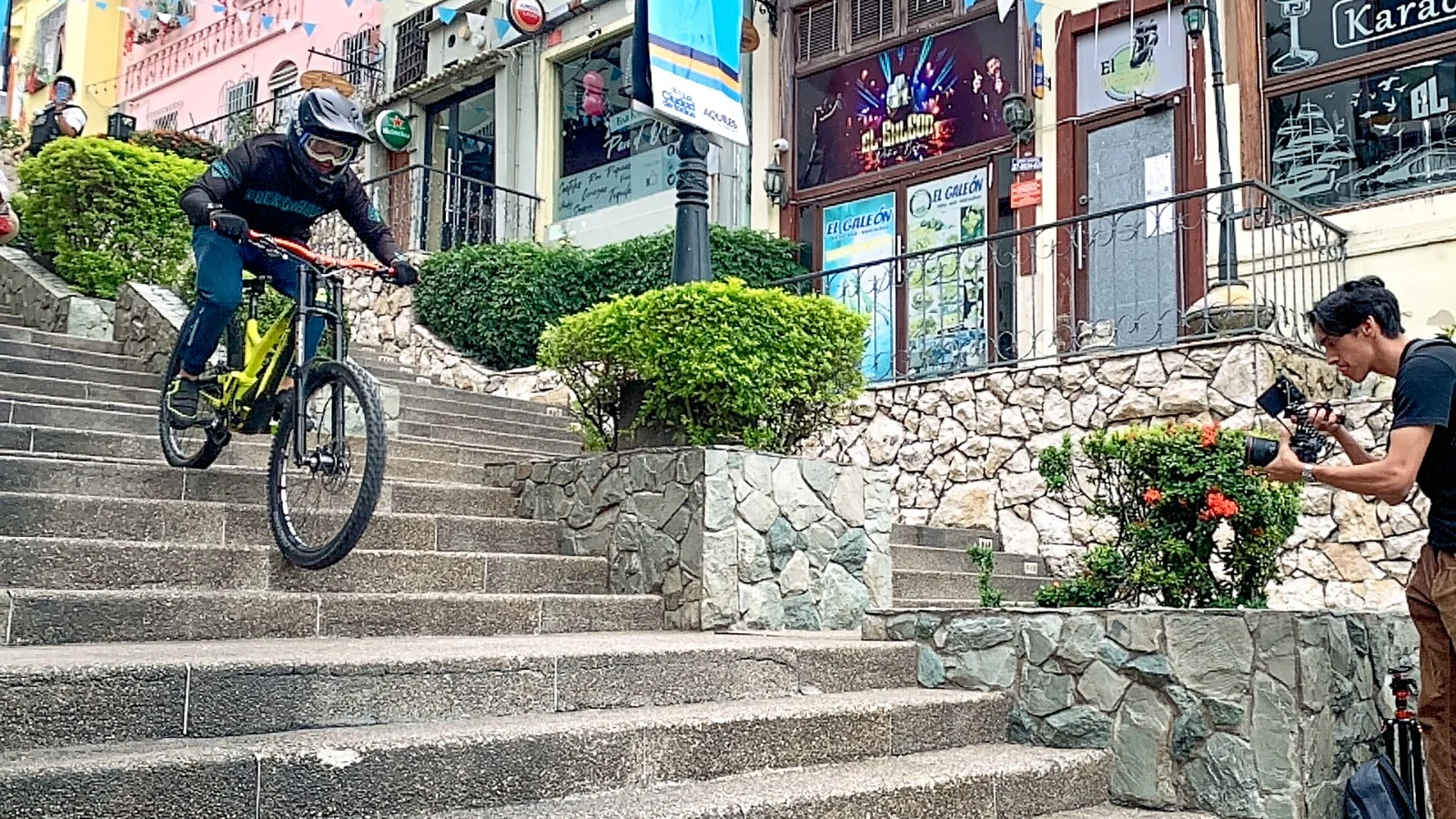 Guayaquil se prepara para el emocionante Down Hill en las escalinatas del Cerro Santa Ana