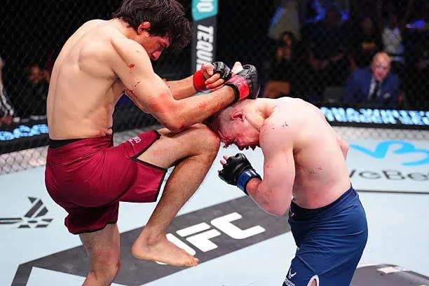 Adrián Luna brilla en el UFC Contender Series 2025 y gana su contrato