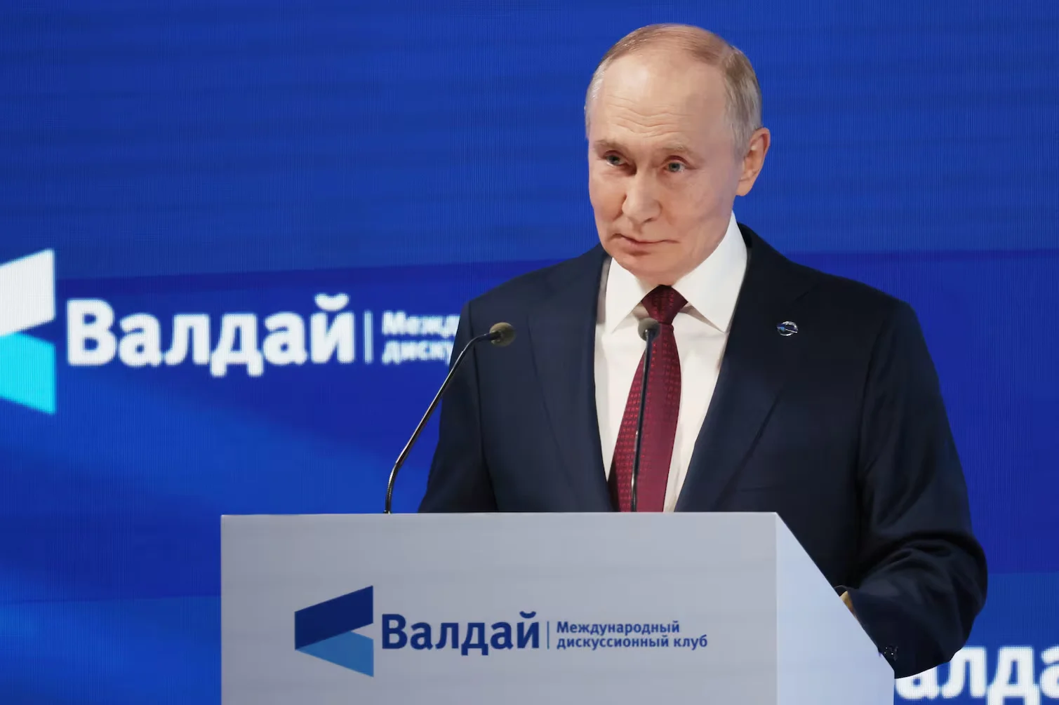 Putin advierte que Rusia reanudará ensayos nucleares si otros países lo hacen