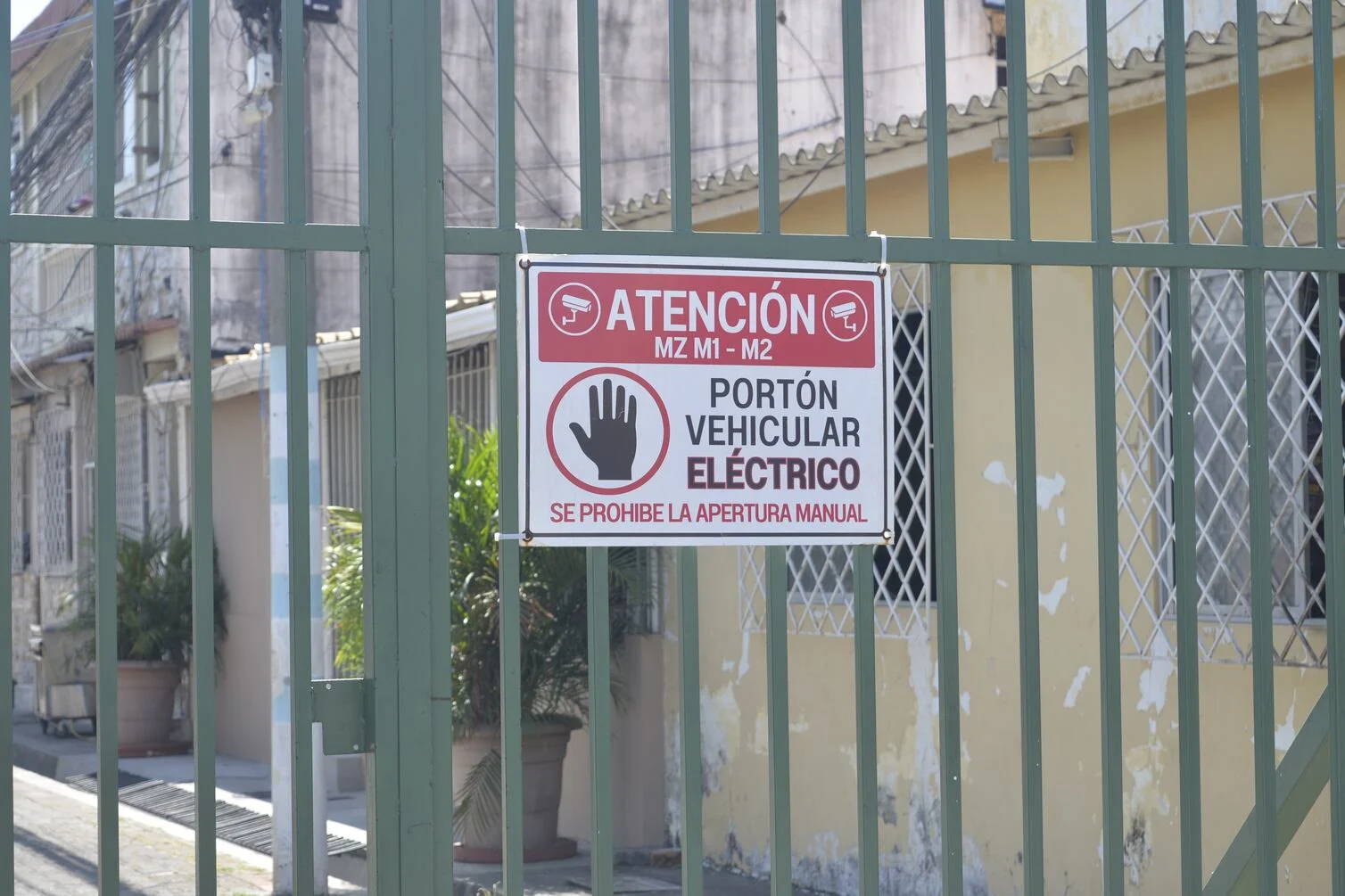 Este requisito es indispensable antes de presentar una solicitud para rejas en Guayaquil