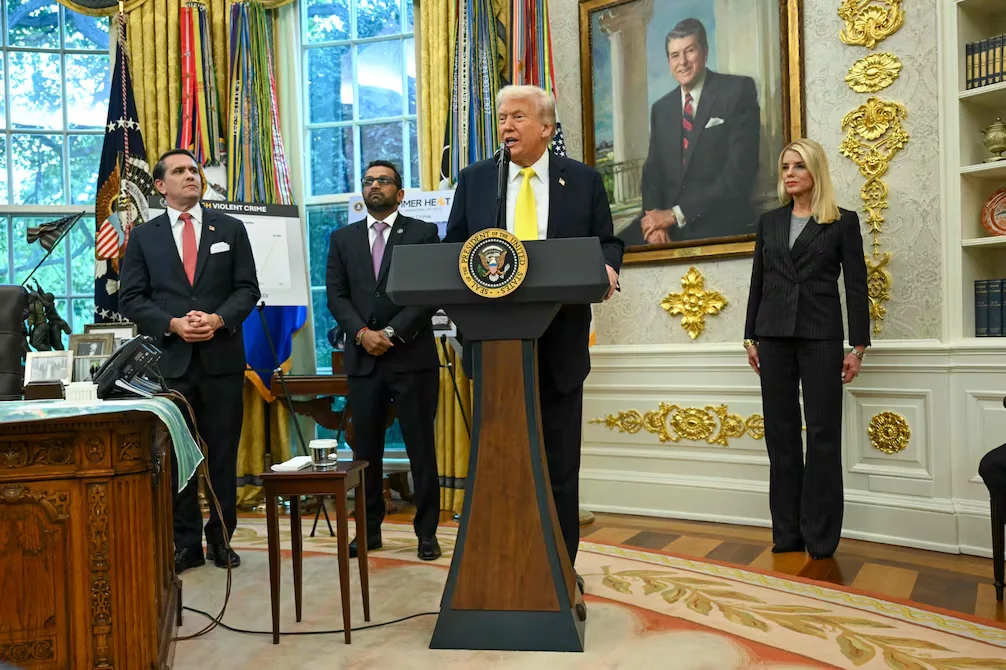 Donald Trump evalúa ataques en tierra contra cárteles de Venezuela tras operaciones en altamar