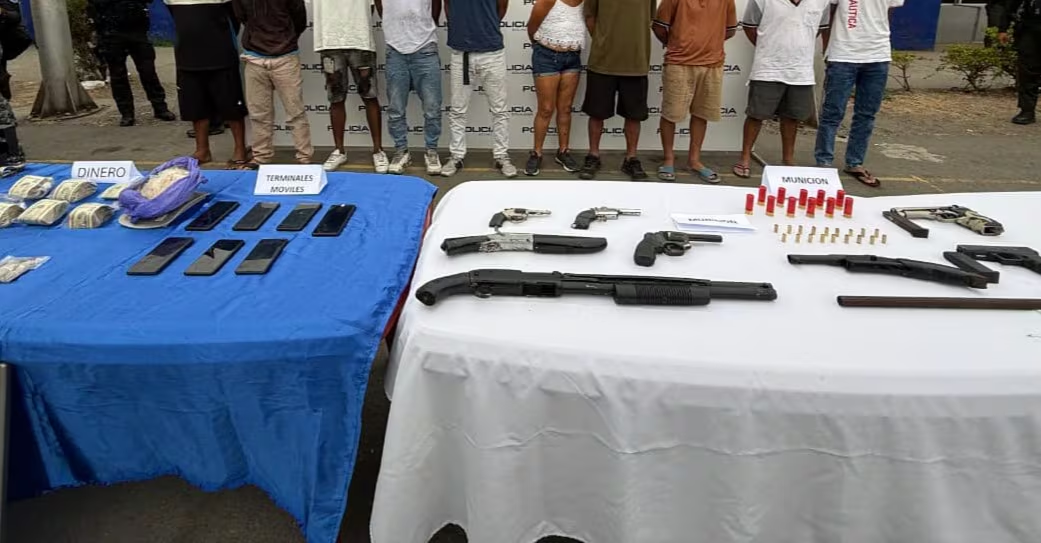 Adolescente gatillero entre los diez detenidos en megaoperativo policial en Nueva Prosperina y Durán