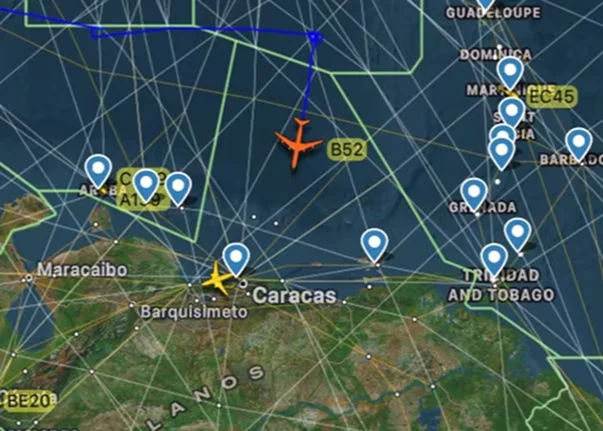 Bombarderos estadounidenses B-52 sobrevolaron las costas de Venezuela y generan tensión internacional