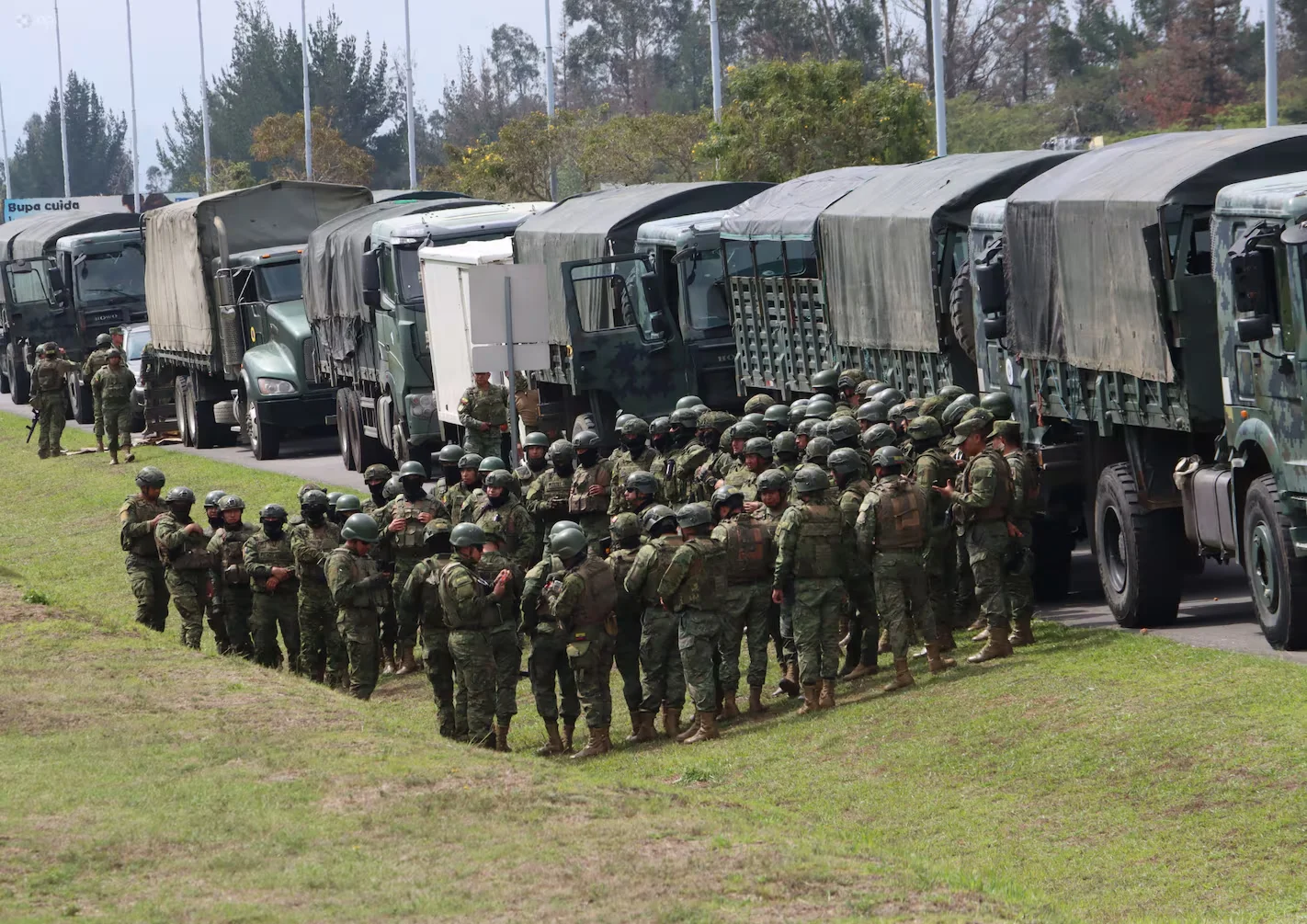 Daniel Noboa busca poner fin al paro indígena antes del miércoles: tensión, operativos y diálogo estancado