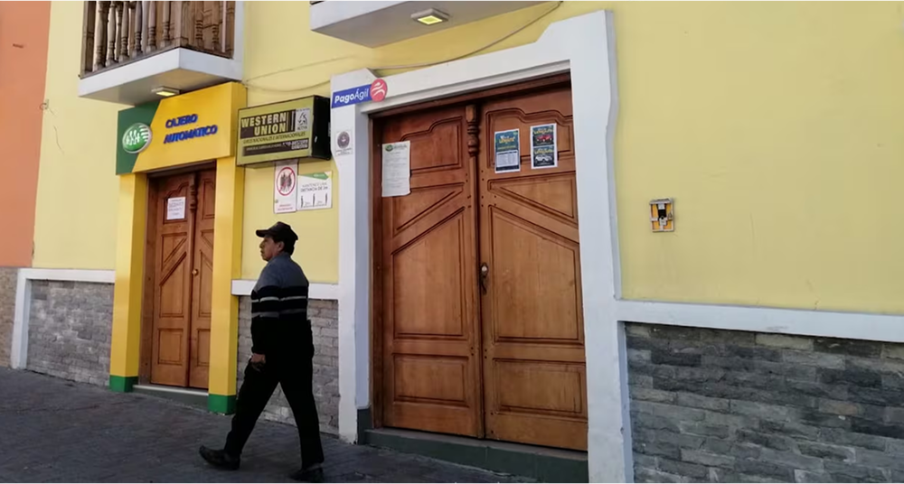 Nueva Ley Permite que las Cooperativas se Transformen en Bancos de Forma Voluntaria en Ecuador
