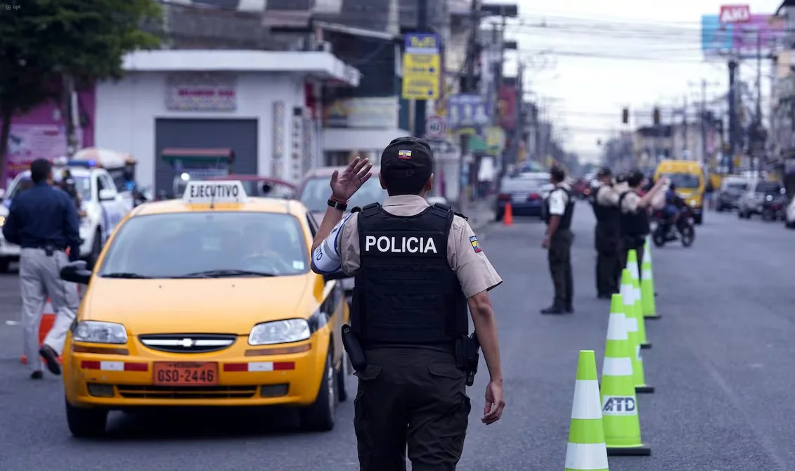 Policía Nacional asume control del tránsito en Durán tras intervención a la ATD