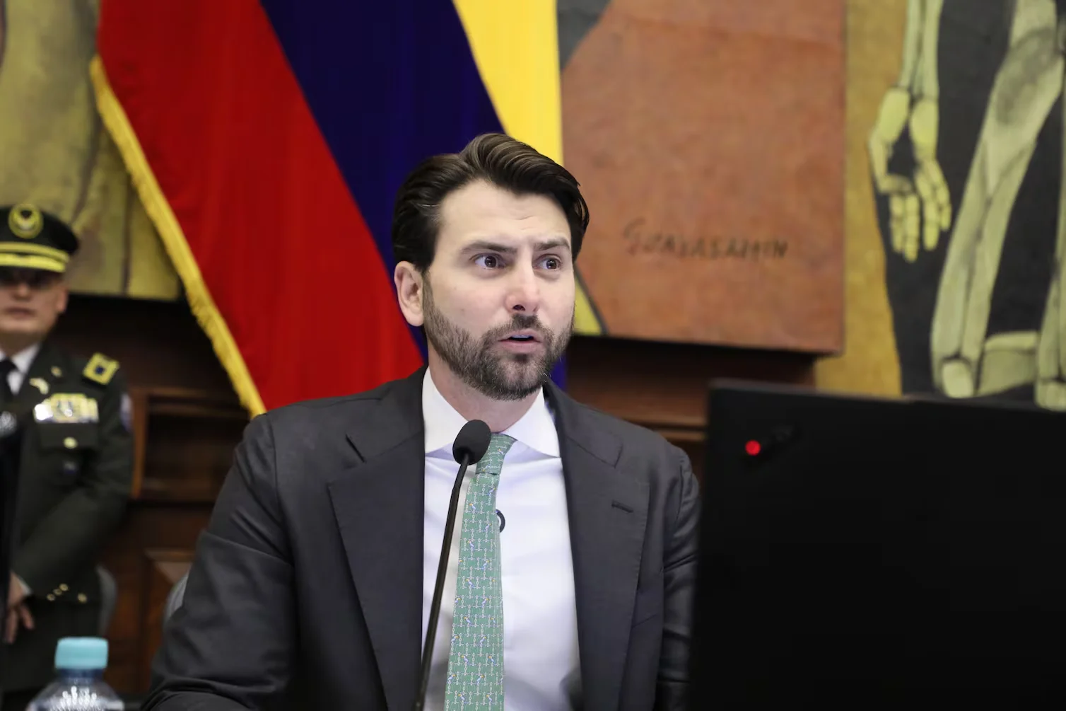 Se tramita con urgencia propuesta de Niels Olsen para reducir la ley seca en elecciones