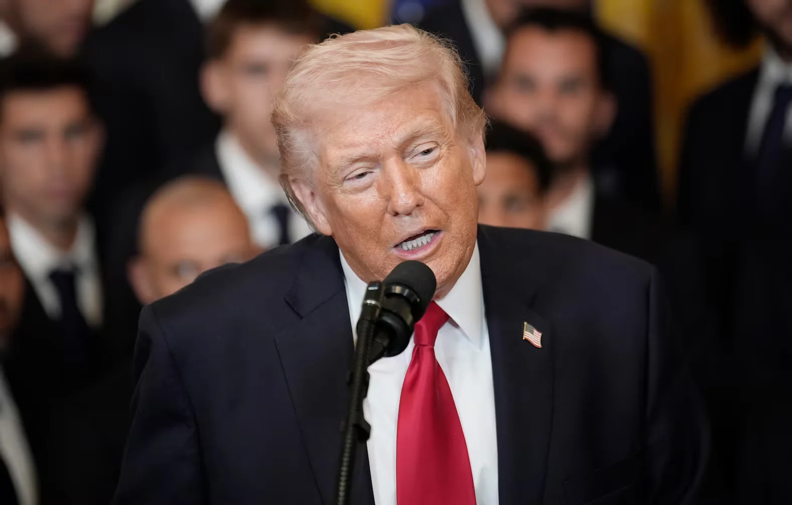 Trump afirma que la caída del régimen cubano sería “la cereza del pastel”